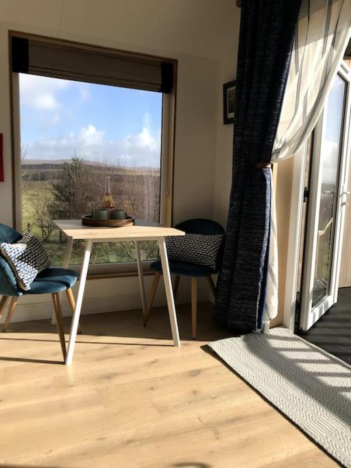 The Beach Hut Hotel Orbost Bagian luar foto