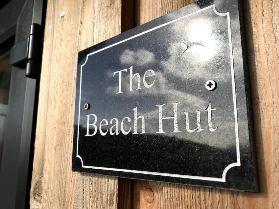 The Beach Hut Hotel Orbost Bagian luar foto